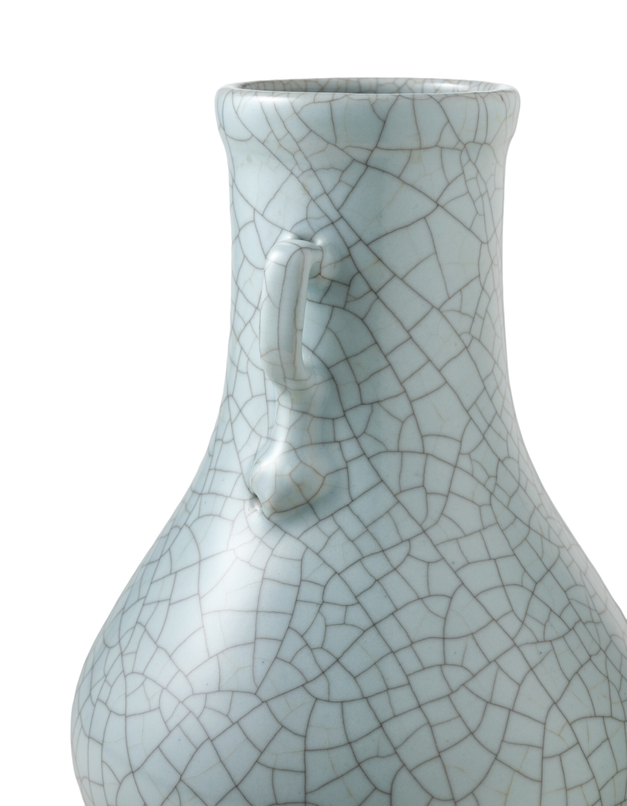 A fine and rare Ge-type hu-form vase, Seal mark and period of Qianlong view 2